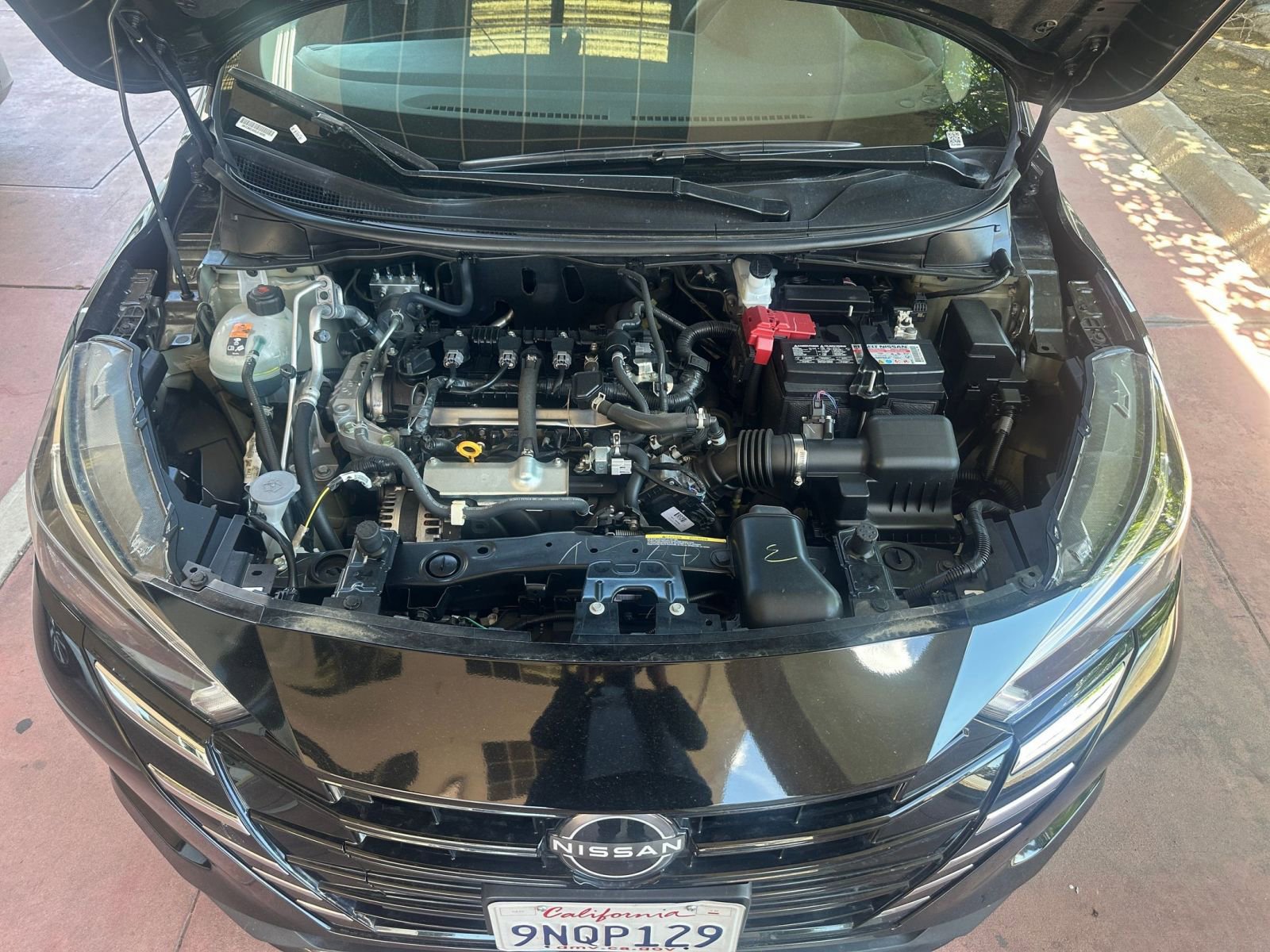 Used 2025 Nissan Versa SV image 30