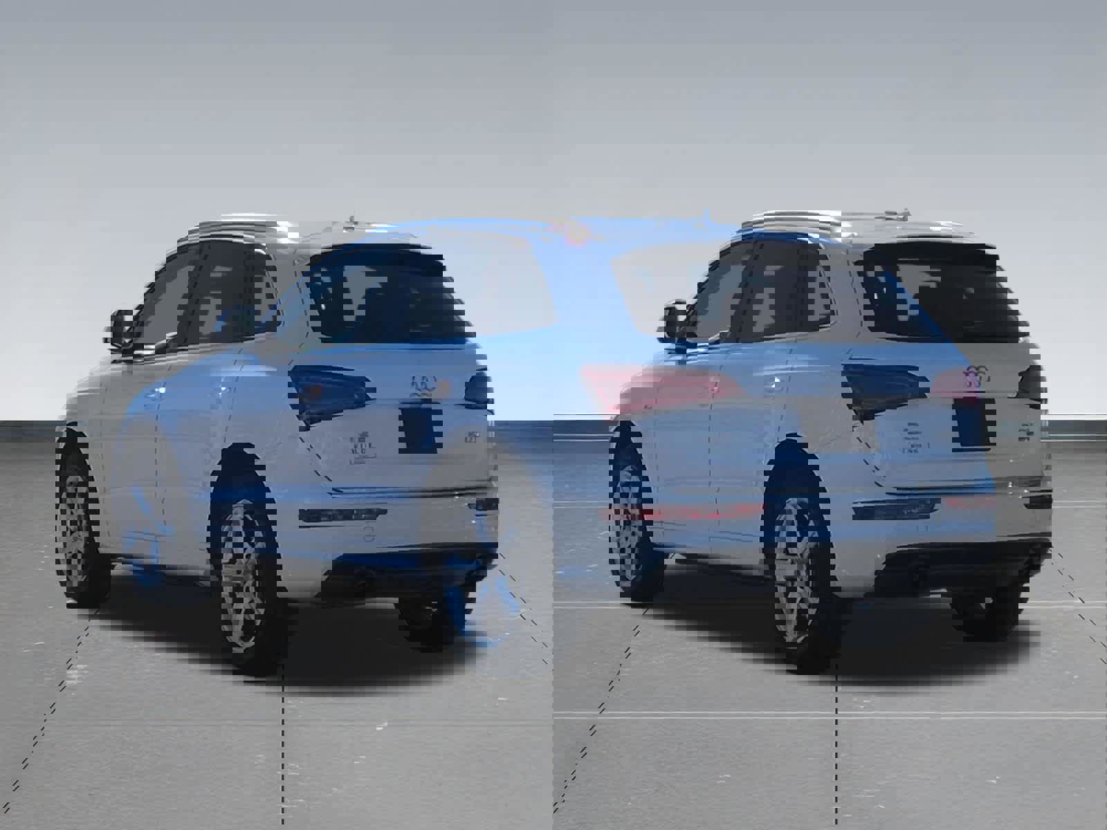 Used 2017 Audi Q5 2.0T Premium Plus w/ Technology Package image 4