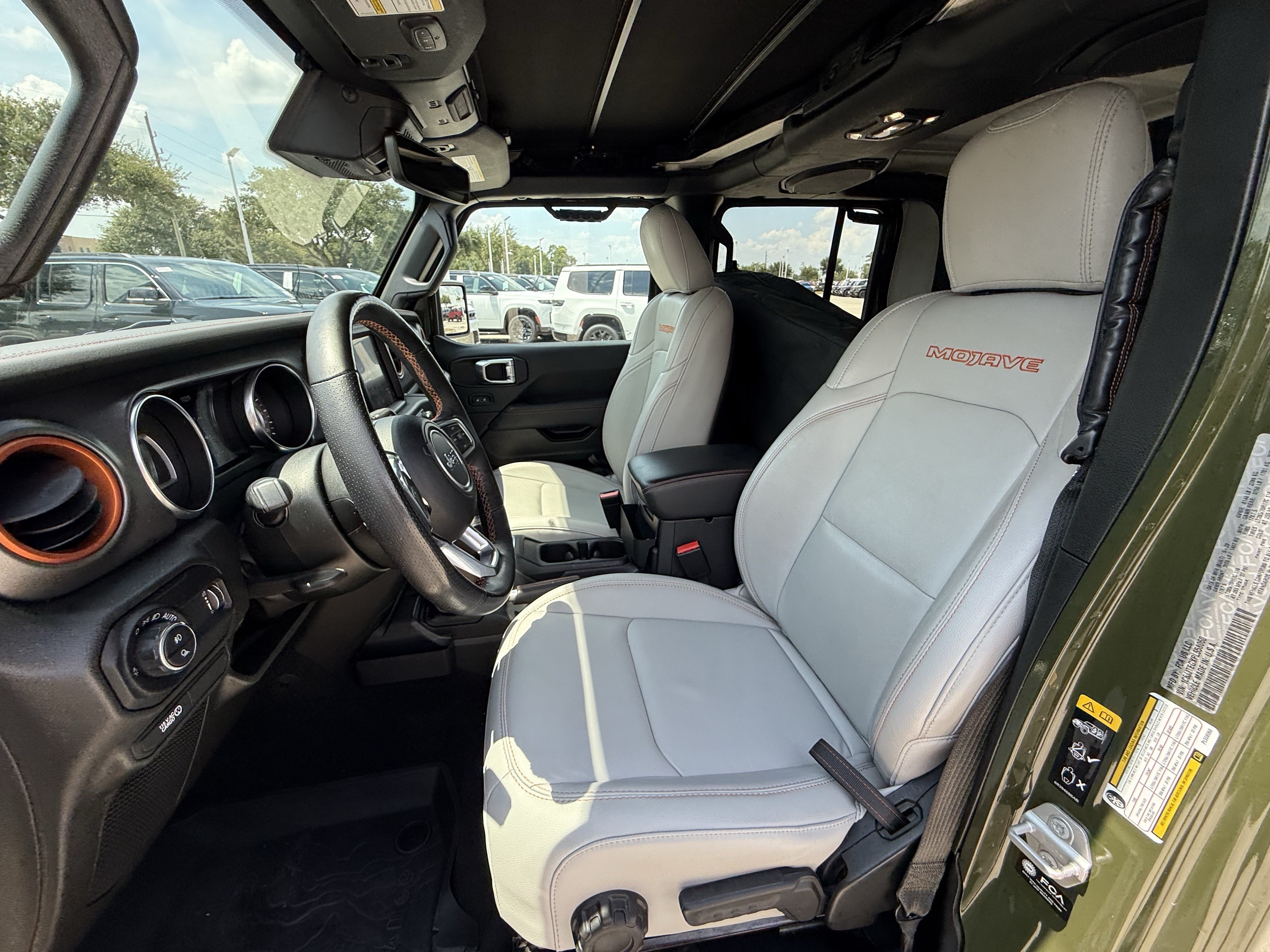 Used 2023 Jeep Gladiator Mojave w/ LED Lighting Group AWD/4WD image 27