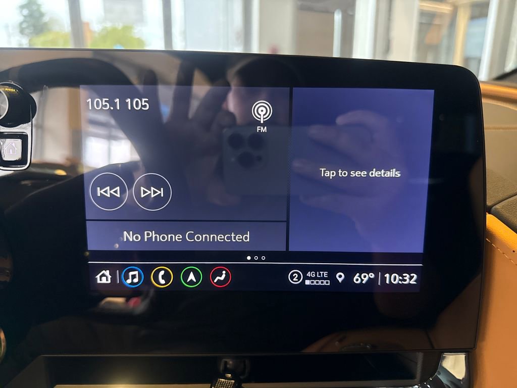 Used 2023 Chevrolet Corvette Z06 w/ Engine Appearance Package image 18