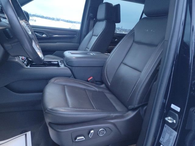Used 2023 GMC Yukon XL Denali w/ Denali Reserve Package AWD/4WD image 29