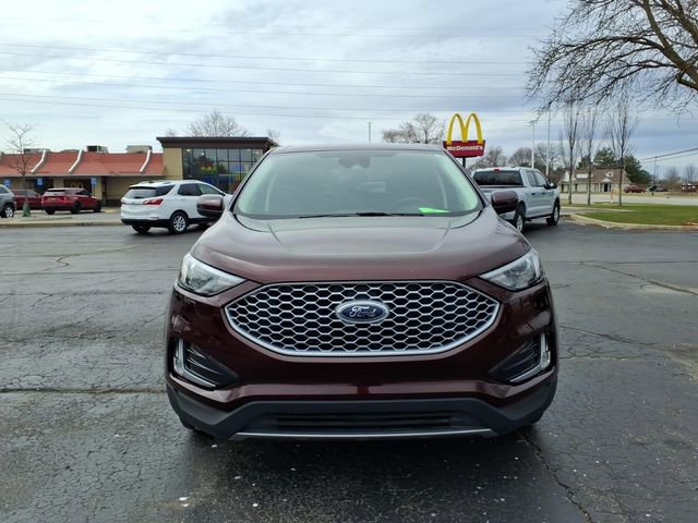 Certified 2023 Ford Edge SEL w/ Convenience Package AWD/4WD image 2