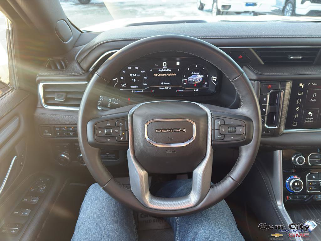 Used 2023 GMC Yukon XL Denali image 18