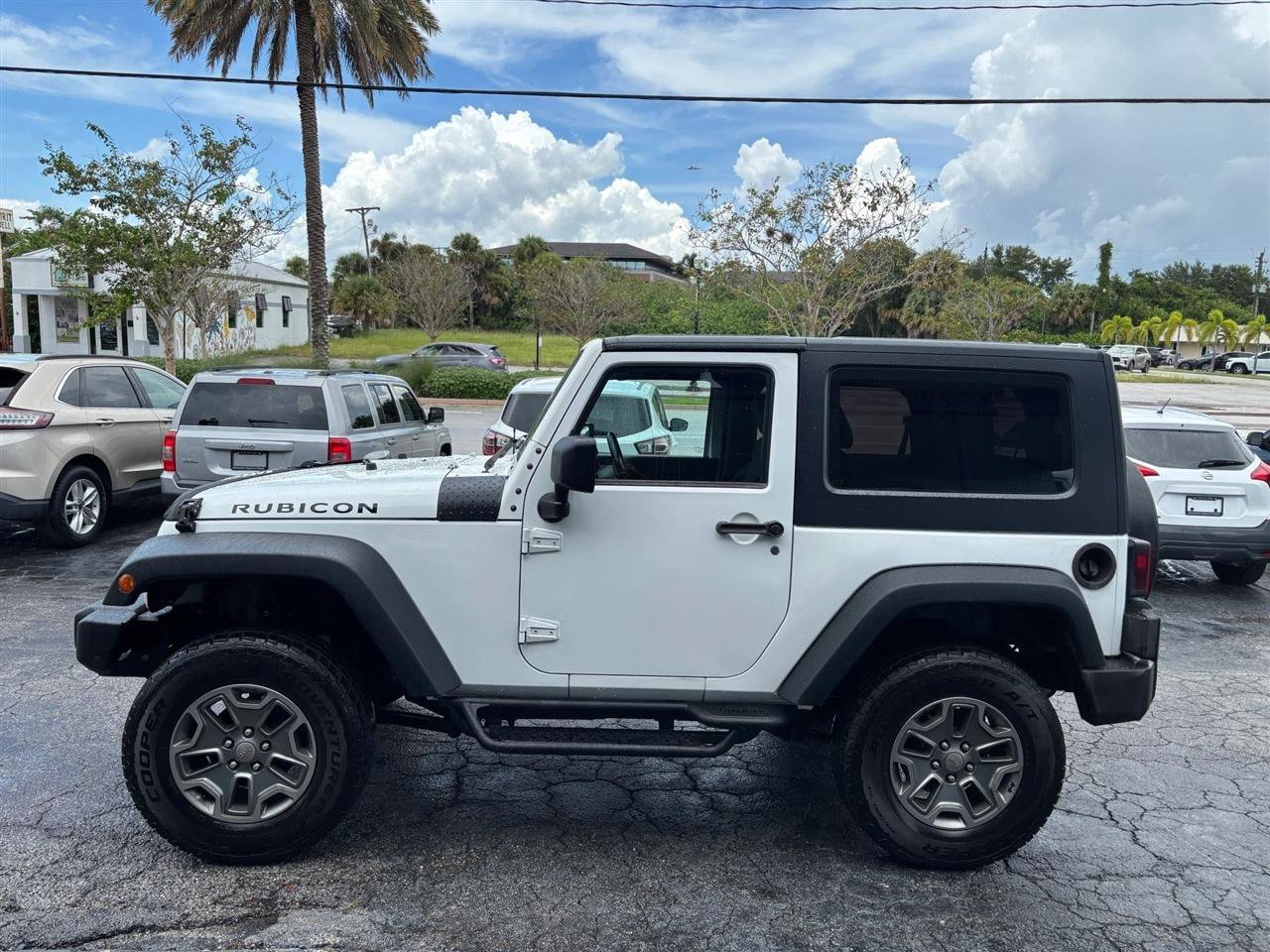 Used 2011 Jeep Wrangler Rubicon w/ Dual Top Group AWD/4WD image 2