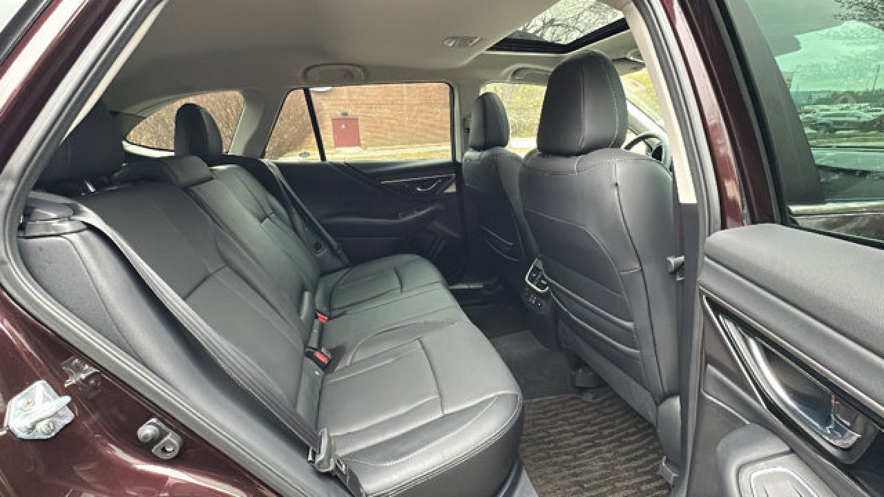 Used 2025 Subaru Outback Limited XT image 26