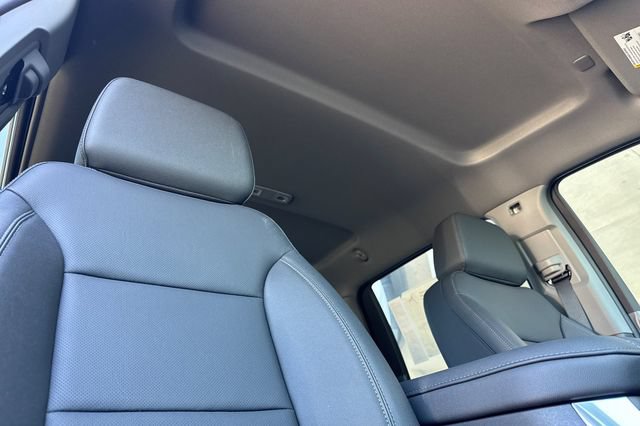 New 2026 GMC Sierra 2500 SLT w/ SLT Premium Package AWD/4WD image 18