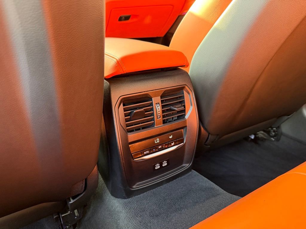 Used 2022 BMW M3 Competition w/ M Carbon Exterior Package image 25