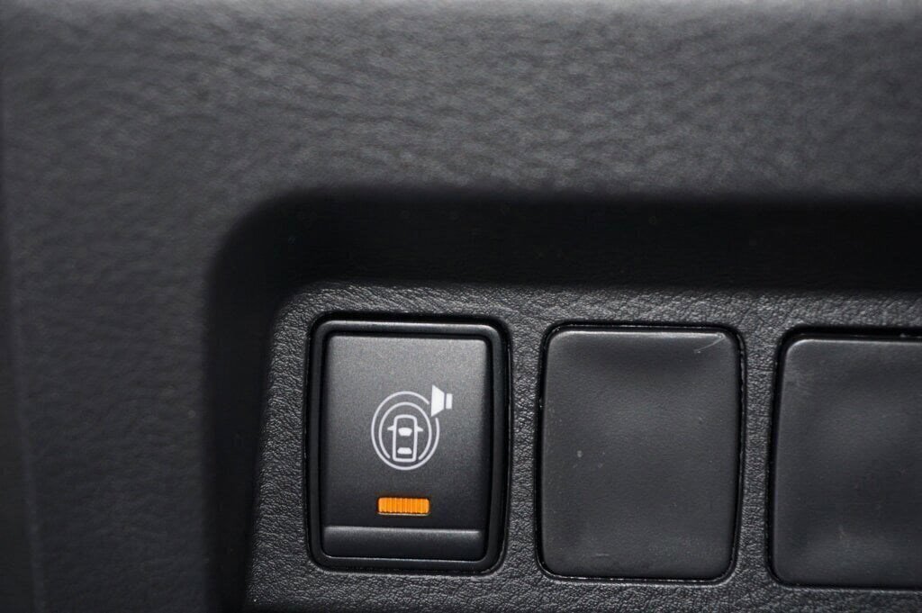 New 2025 Nissan Frontier PRO-4X AWD/4WD image 25