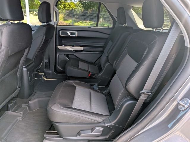Used 2023 Ford Explorer XLT RWD image 16