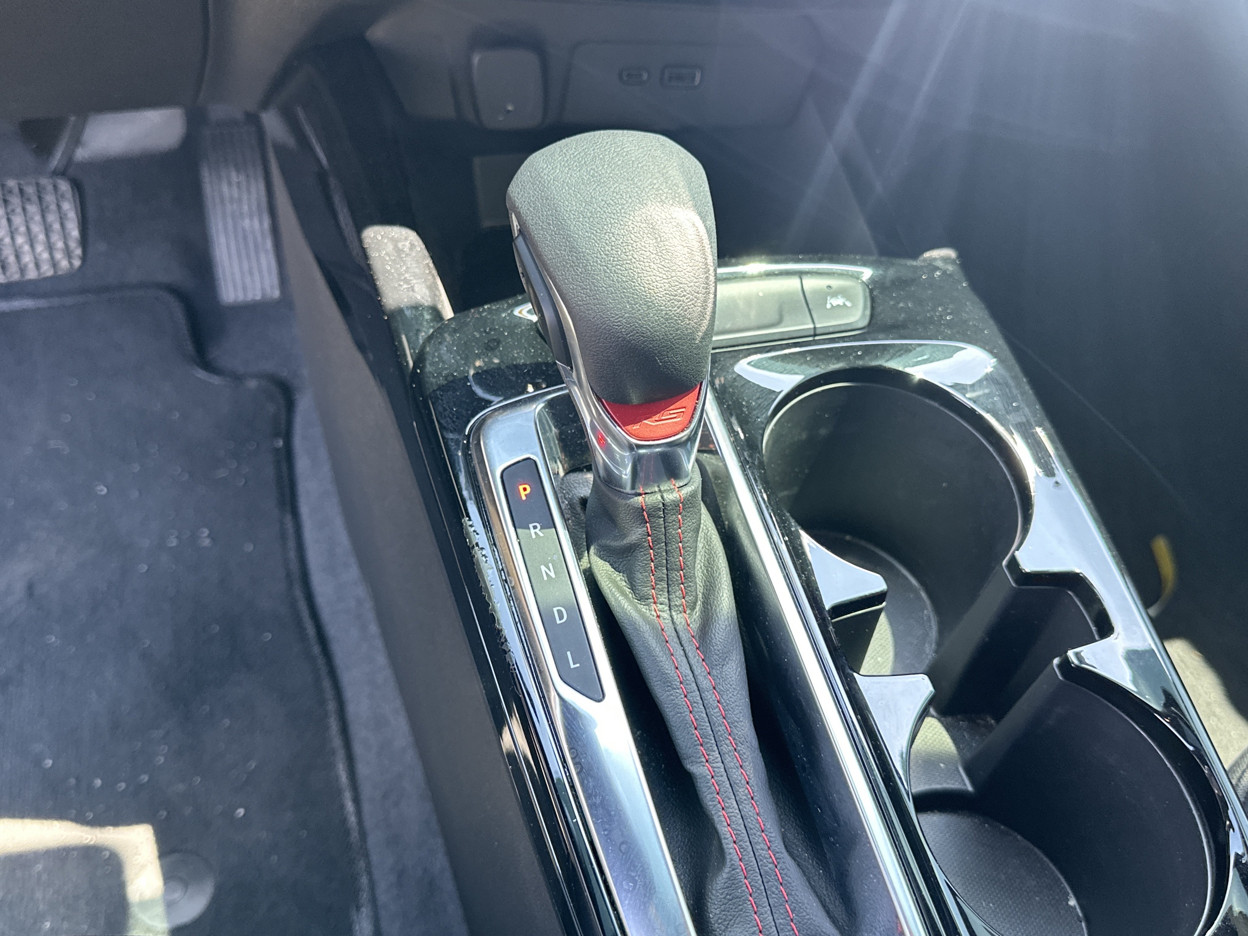 Used 2025 Chevrolet Trax RS FWD image 29