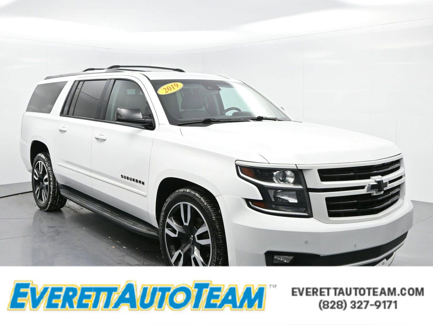 Used 2019 Chevrolet Suburban Premier AWD/4WD image 1