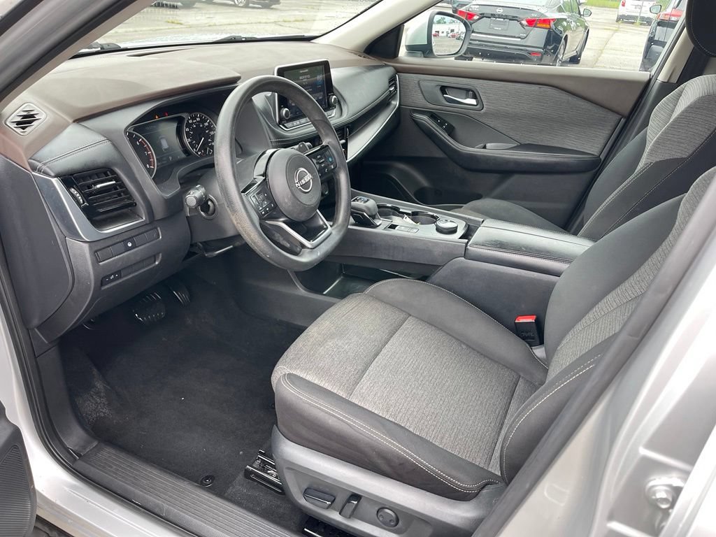 Used 2022 Nissan Rogue SV AWD/4WD image 13