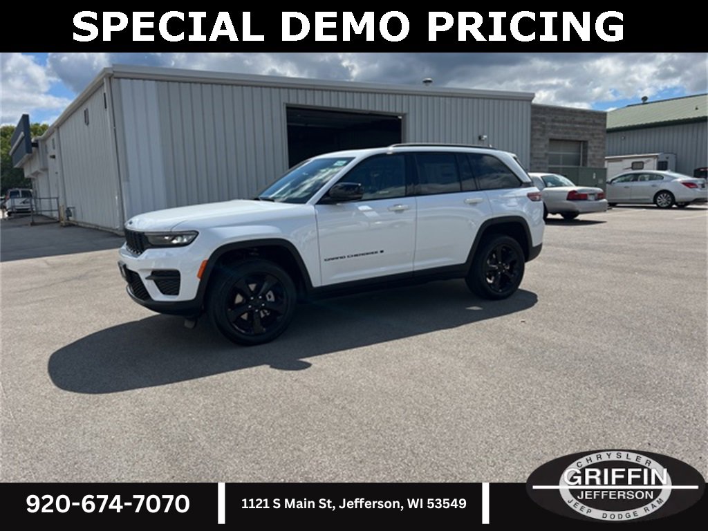 New 2025 Jeep Grand Cherokee Altitude