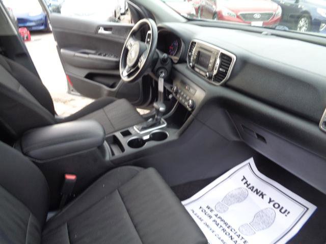 Used 2017 Kia Sportage LX image 29