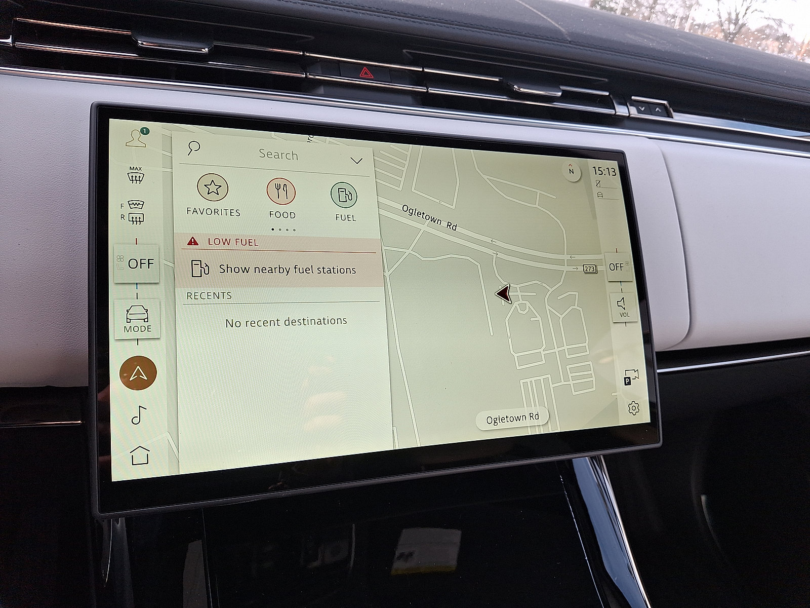 New 2026 Land Rover Range Rover Sport SE image 7