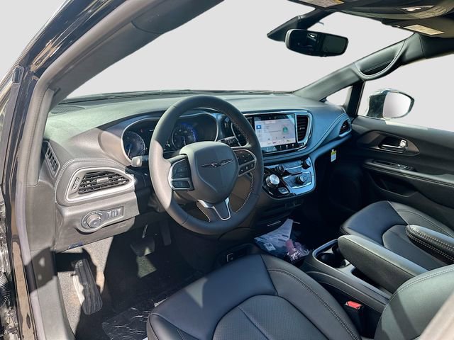 New 2026 Chrysler Pacifica Select image 10