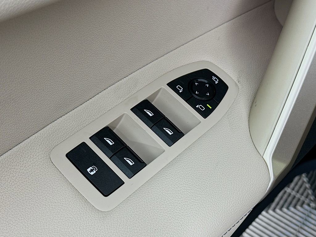 New 2026 BMW iX xDrive45 image 23