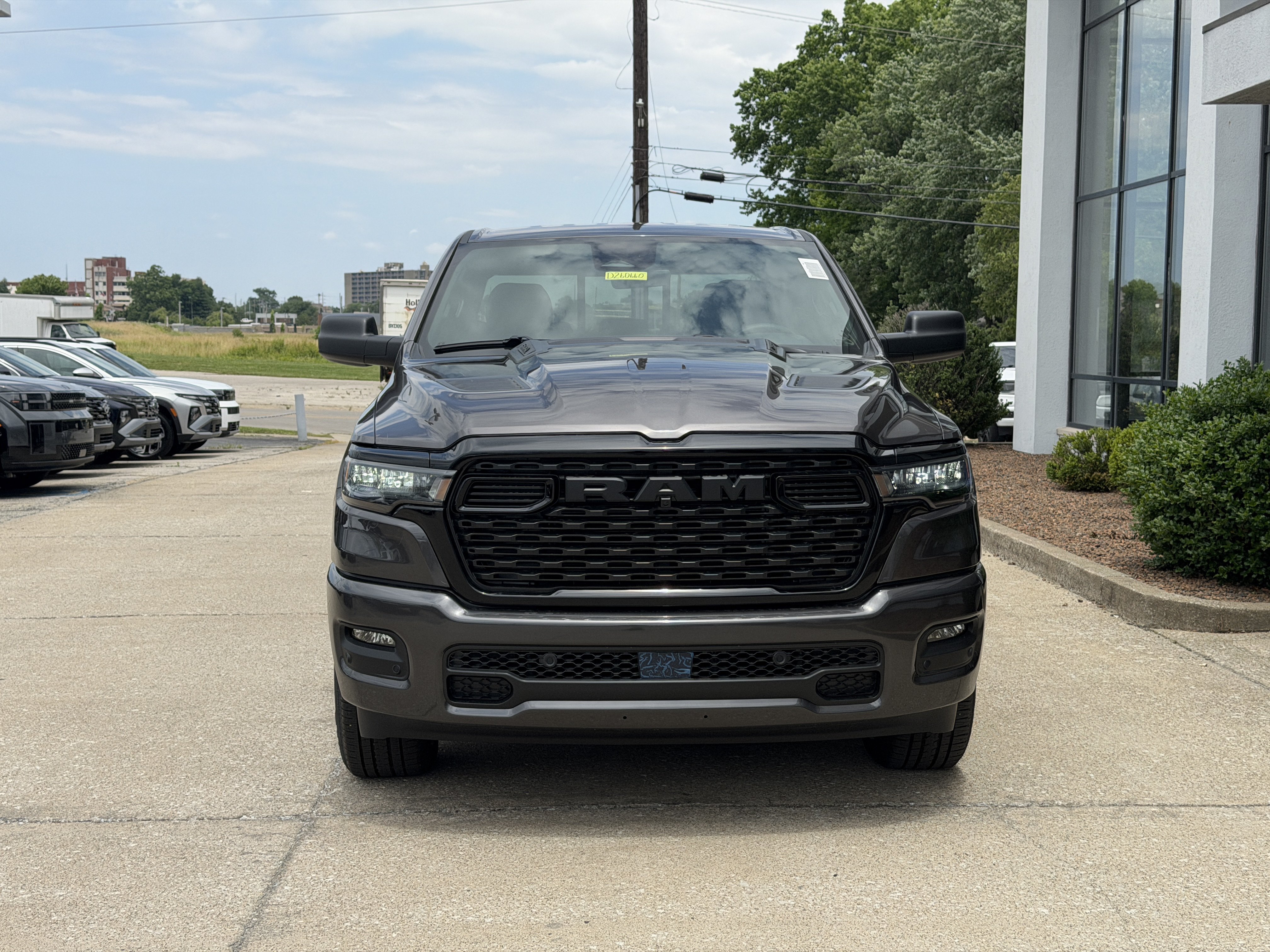 New 2026 RAM 1500 Express AWD/4WD image 18