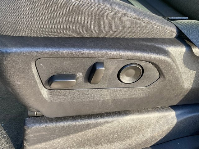 New 2026 GMC Sierra 1500 SLE image 17