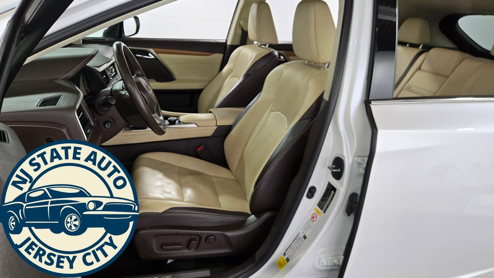 Used 2019 Lexus RX 350 AWD w/ Premium Package image 26