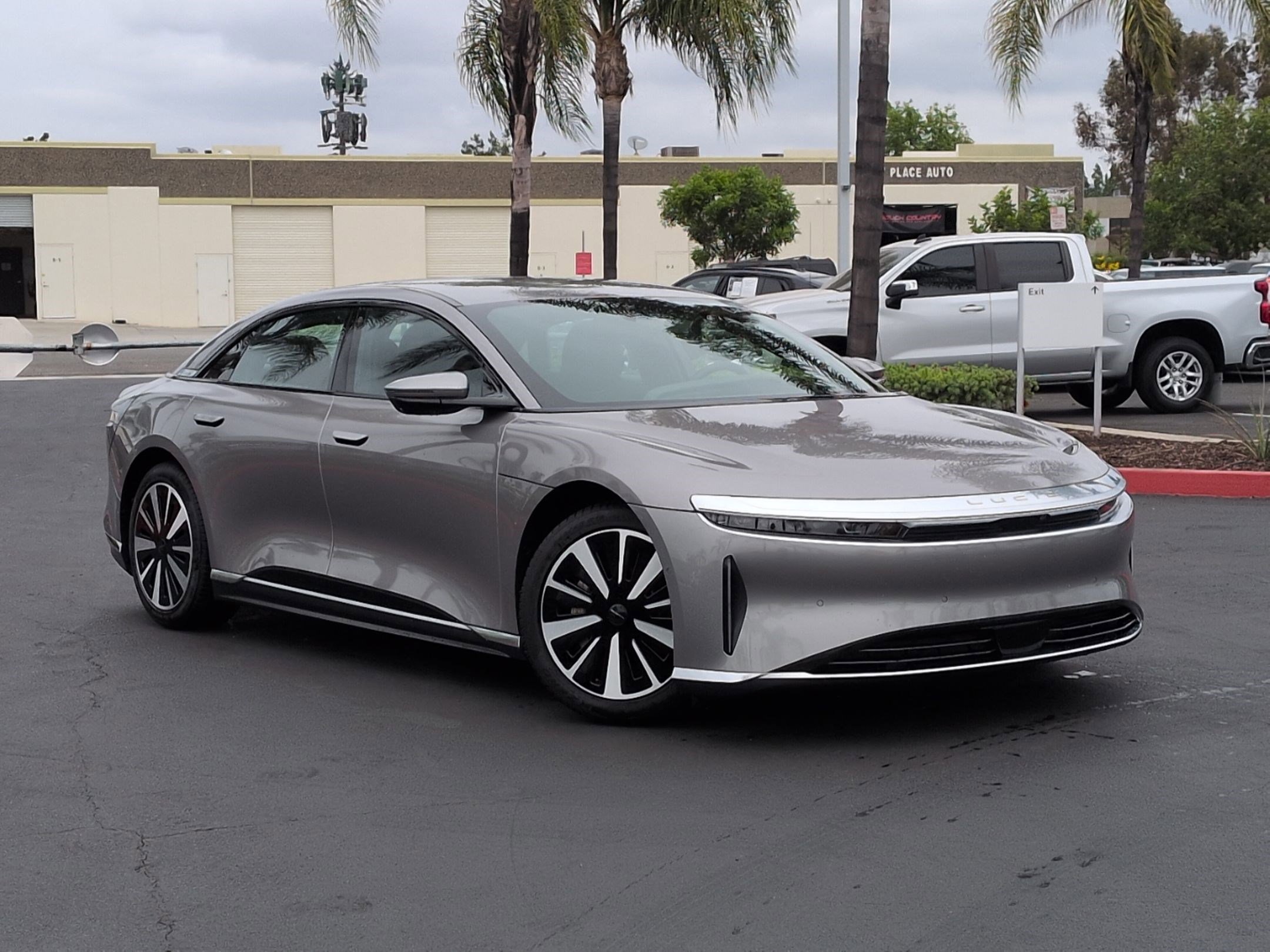 Used 2024 Lucid Air Pure image 2