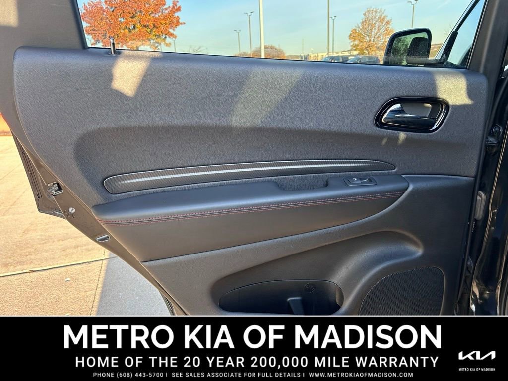 Used 2023 Dodge Durango GT image 32