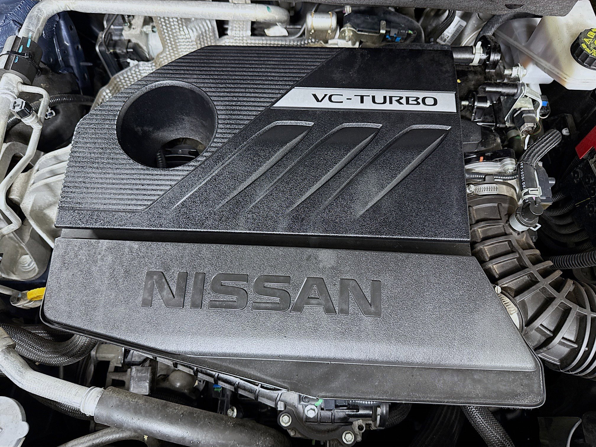 Used 2023 Nissan Rogue S image 39