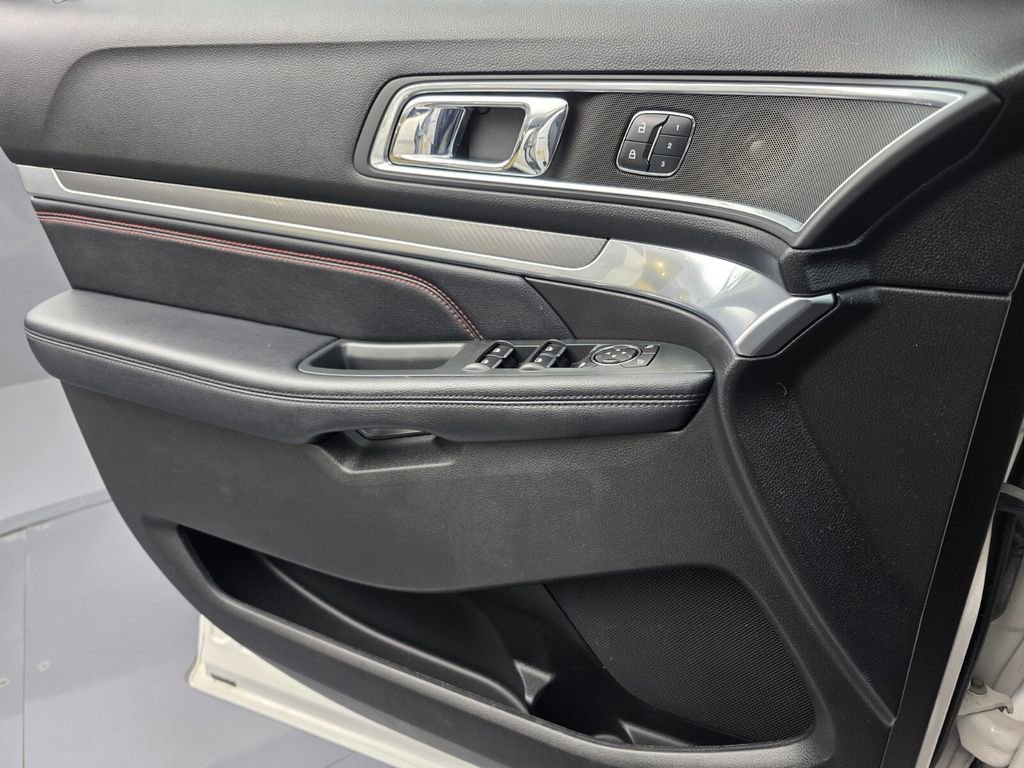 Used 2017 Ford Explorer Sport w/ Equipment Group 401A image 28