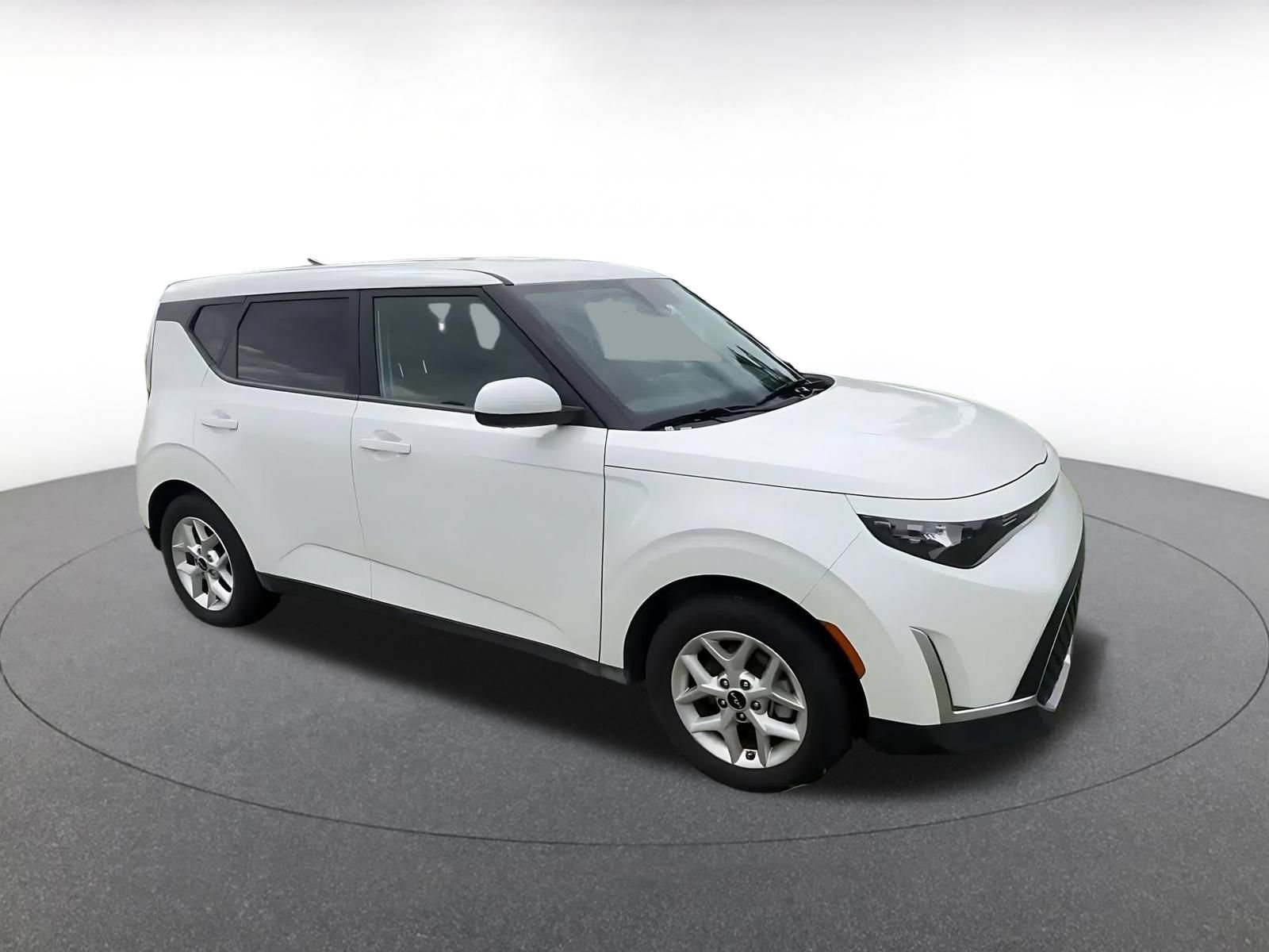 Used 2025 Kia Soul LX w/ LX Technology Package FWD video 2