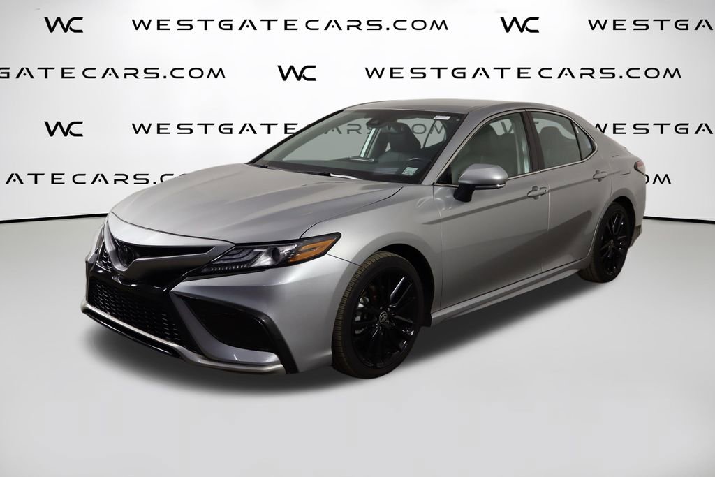 Used 2024 Toyota Camry XSE FWD image 1