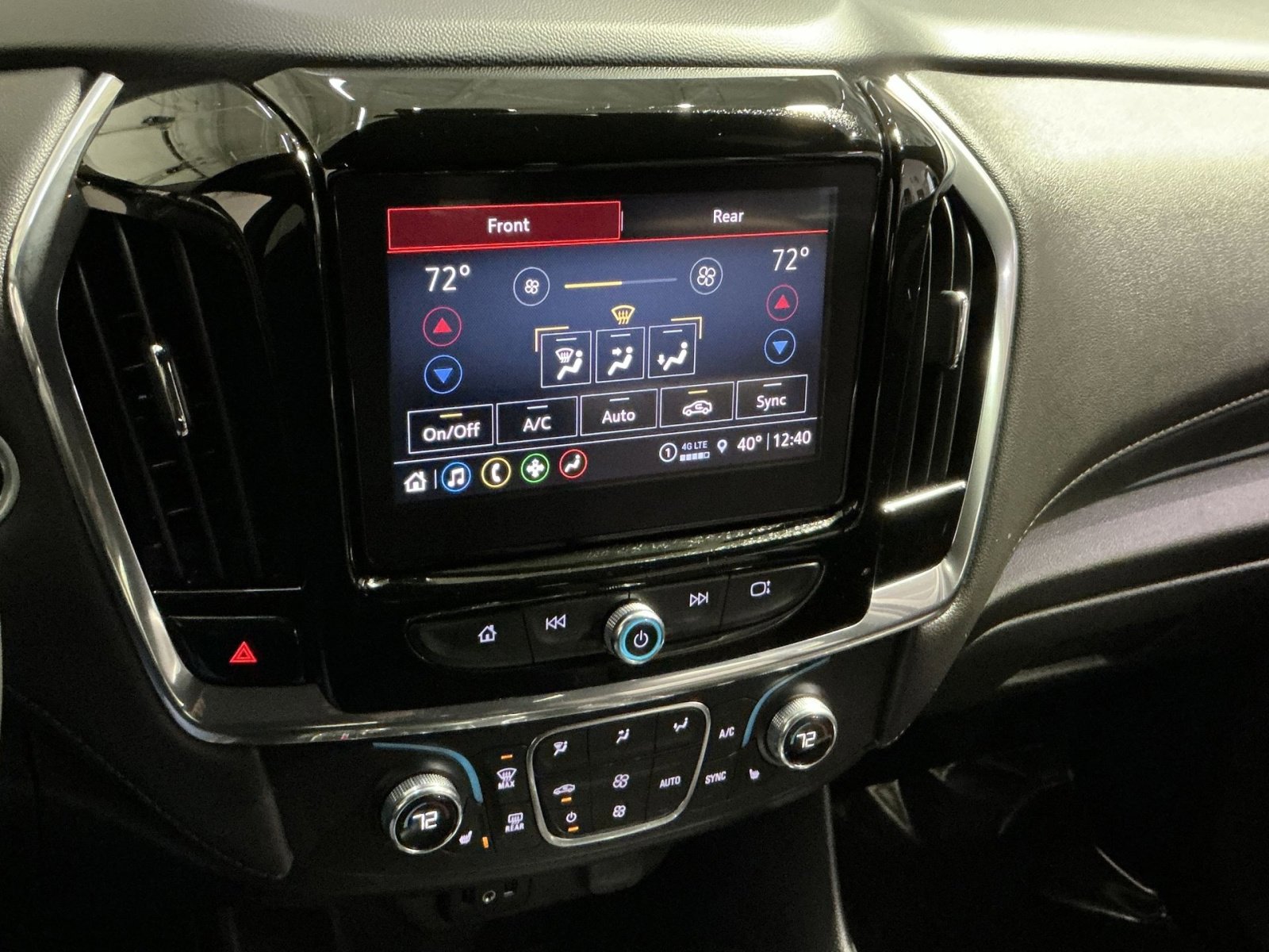 Used 2023 Chevrolet Traverse LT w/ LPO, Floor Liner Package image 29