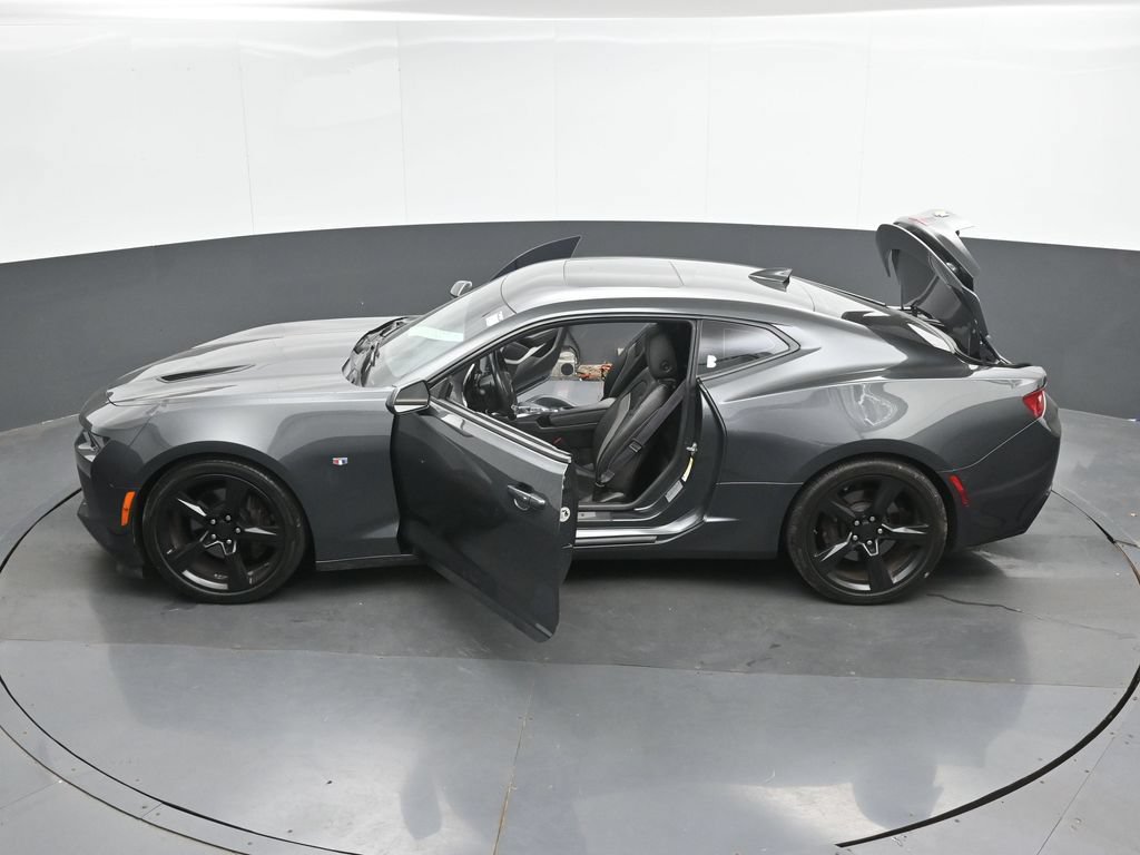 Used 2016 Chevrolet Camaro SS RWD image 52