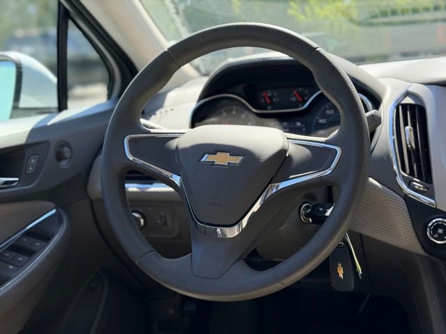 Used 2017 Chevrolet Cruze LS FWD image 15