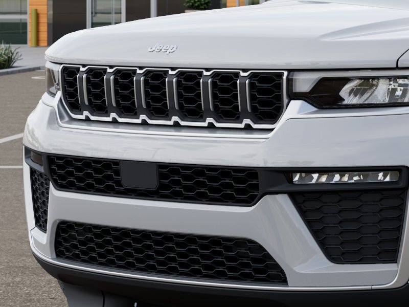 New 2026 Jeep Grand Cherokee Limited w/ Trailer Tow Package AWD/4WD image 12