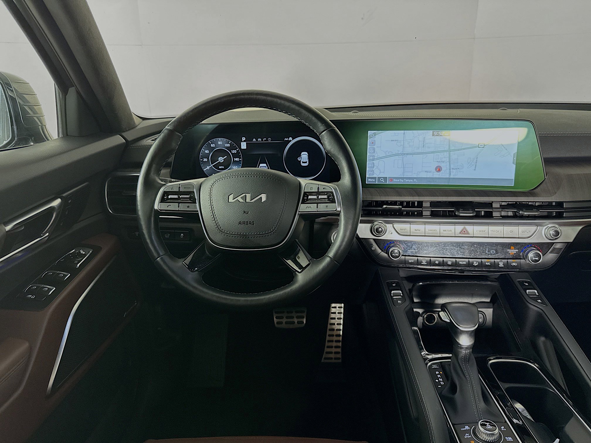 Used 2024 Kia Telluride SX Prestige AWD/4WD image 28