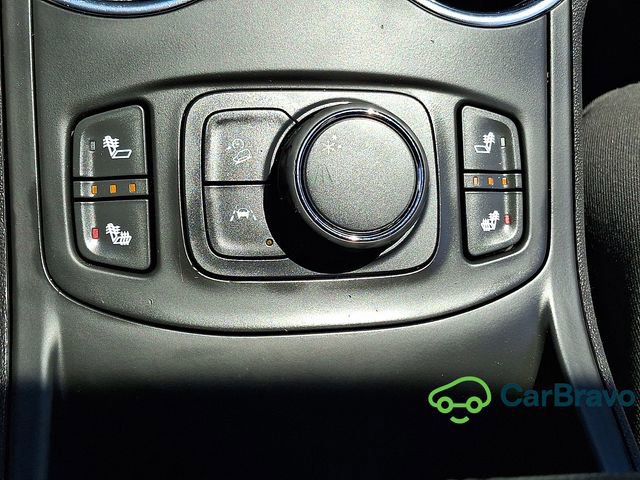 Certified 2023 GMC Terrain SLT FWD image 25