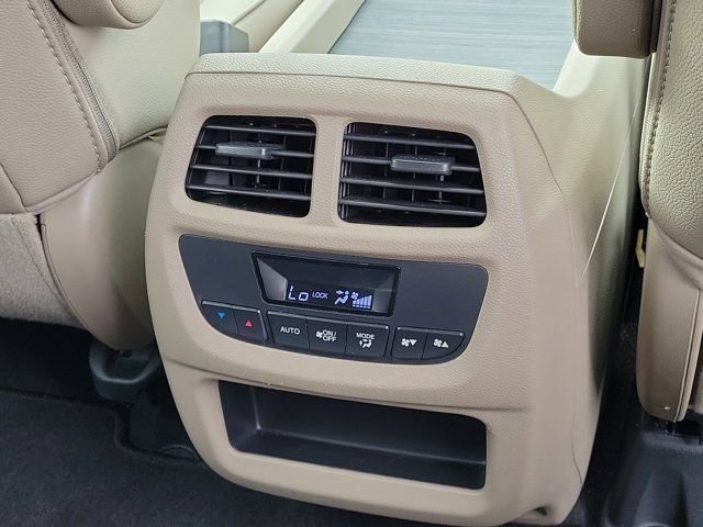 Used 2017 Honda Pilot EX-L image 6