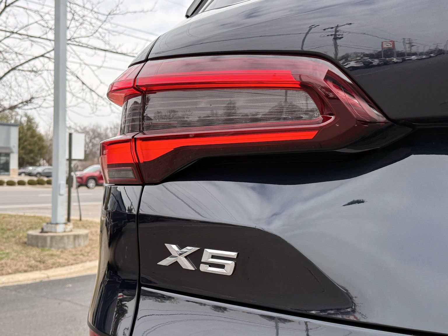 Used 2023 BMW X5 xDrive40i w/ Executive Package image 12