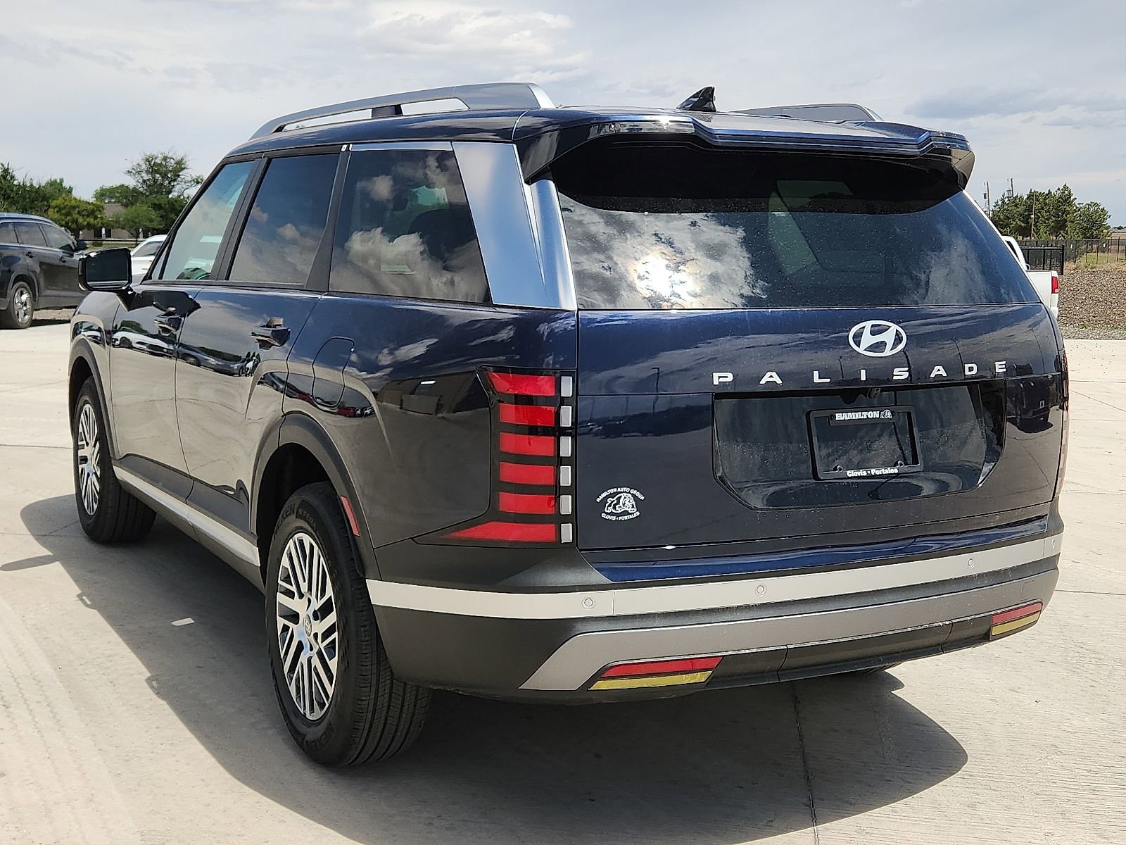 New 2026 Hyundai Palisade SEL FWD image 3