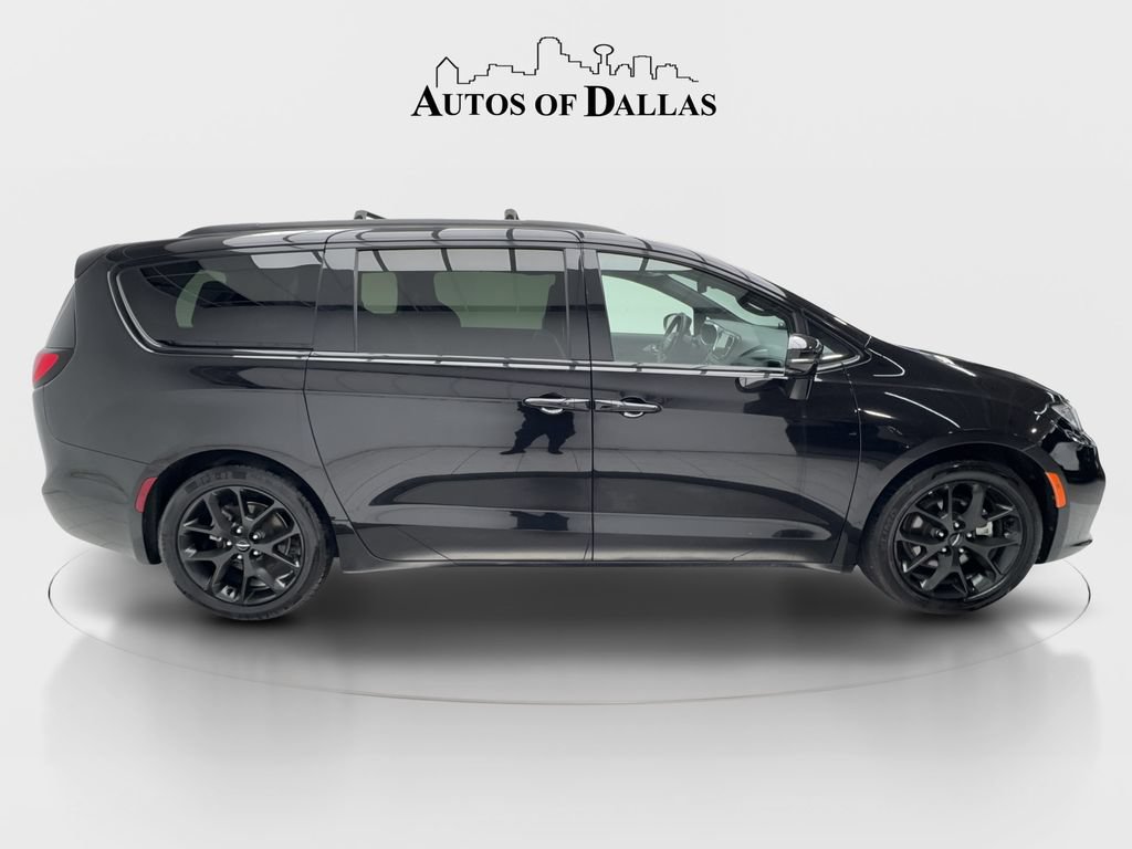 Used 2025 Chrysler Pacifica Limited FWD image 6