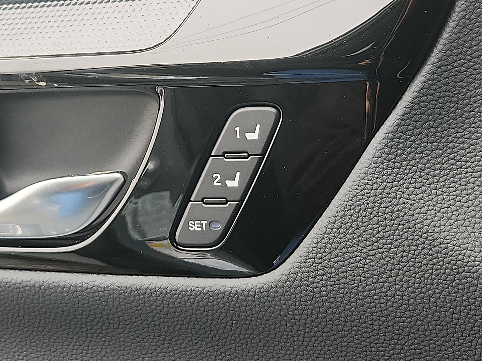 New 2026 Honda CR-V EX-L image 16