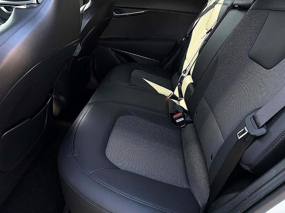 Used 2024 Kia Niro Wind FWD image 10