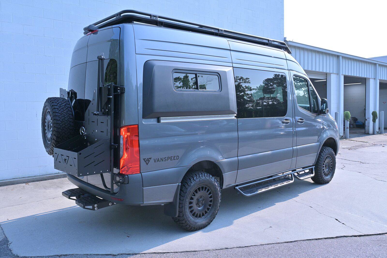 Used 2025 Mercedes-Benz Sprinter 2500 image 9