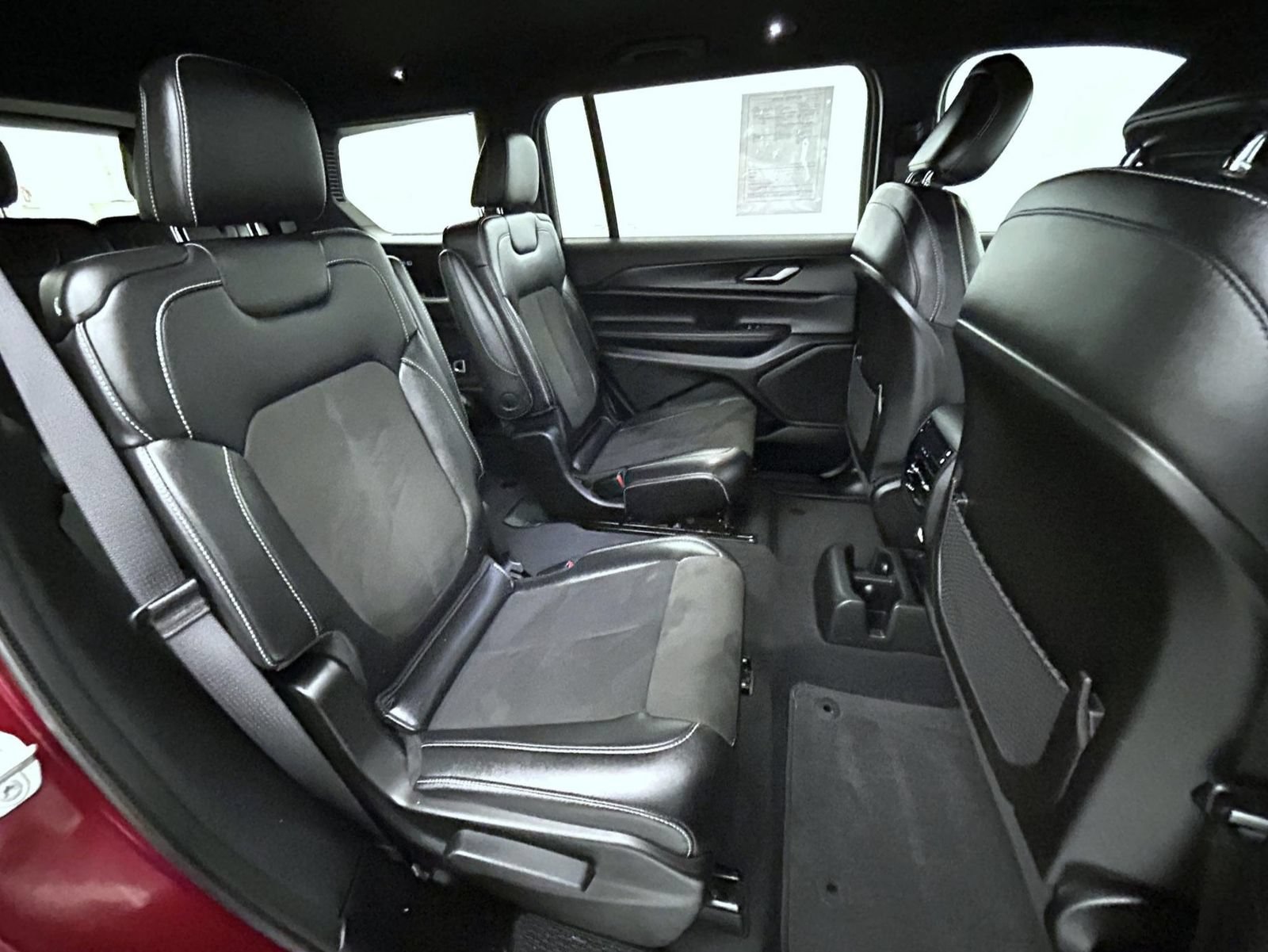 Used 2023 Jeep Grand Cherokee L Laredo AWD/4WD image 18