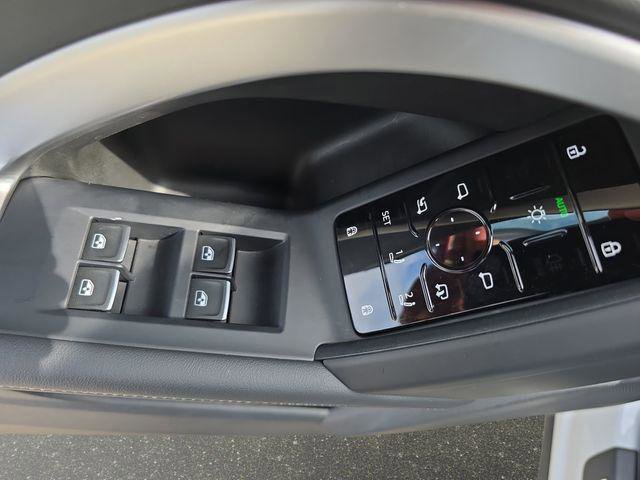 Used 2025 Audi Q5 Premium w/ Convenience Package AWD/4WD image 32