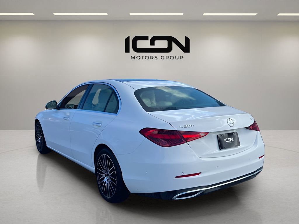 Used 2025 Mercedes-Benz C 300 4MATIC Sedan image 3