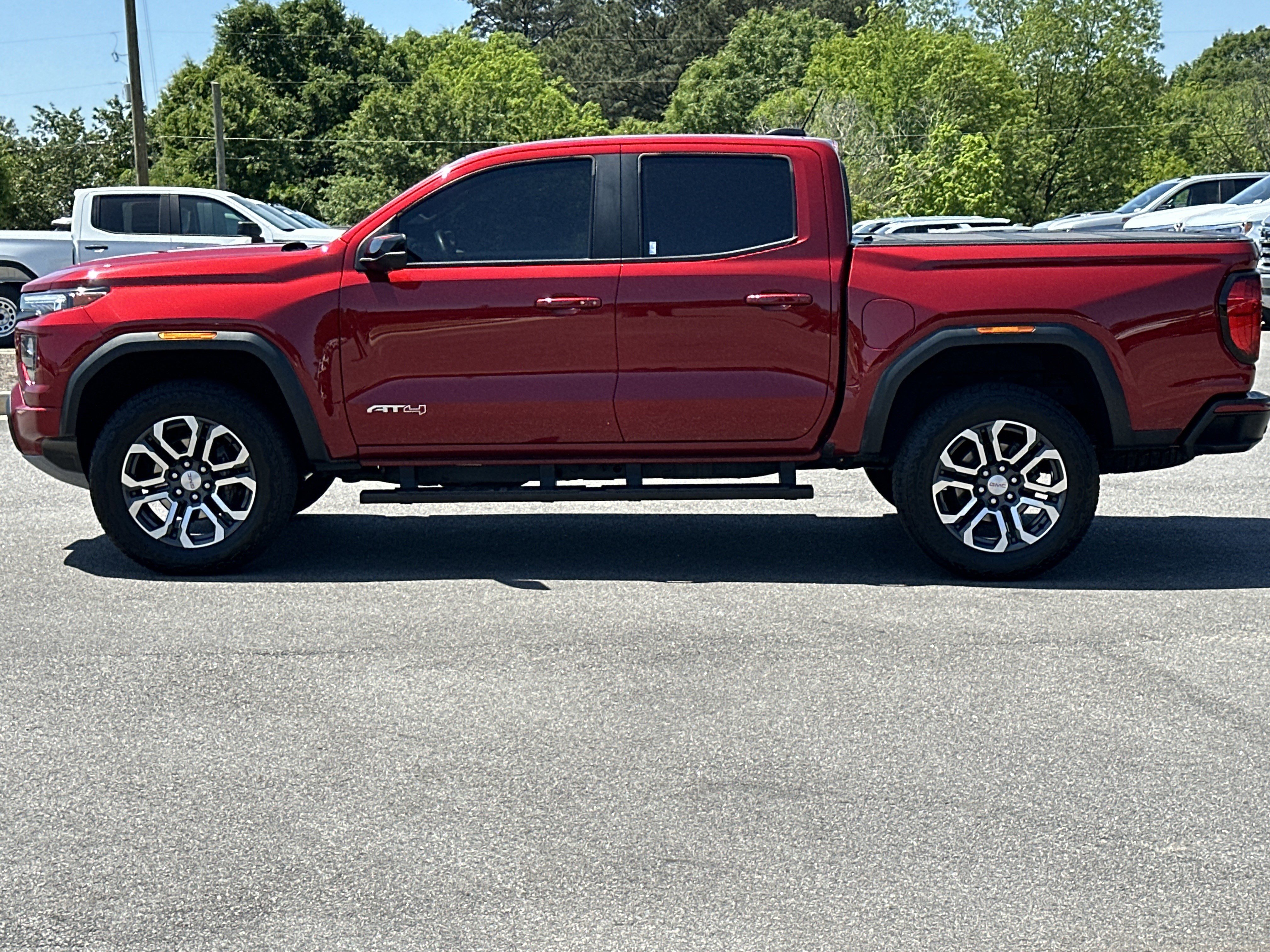 Certified 2023 GMC Canyon AT4 w/ AT4 Premium Package AWD/4WD image 9