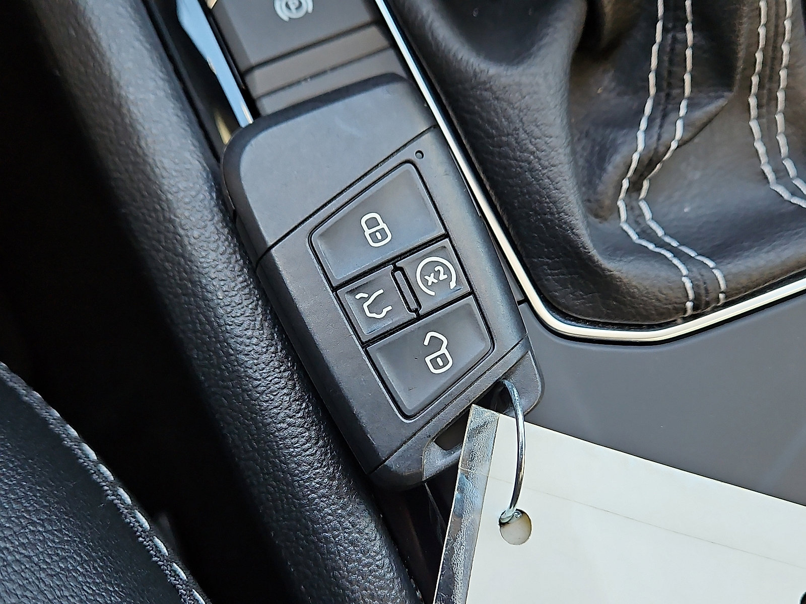 Used 2023 Volkswagen Taos SE image 19