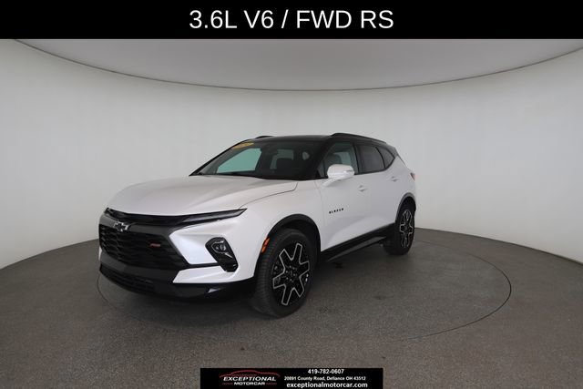 Used 2024 Chevrolet Blazer RS image 2
