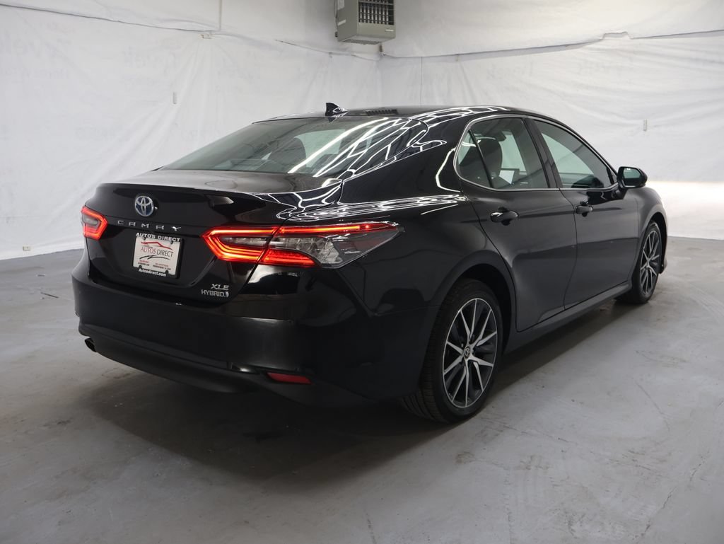 Used 2024 Toyota Camry XLE FWD image 7
